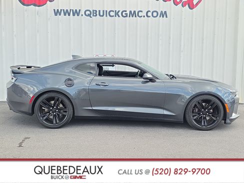 Used 2018 Chevrolet Camaro SS RWD image 8