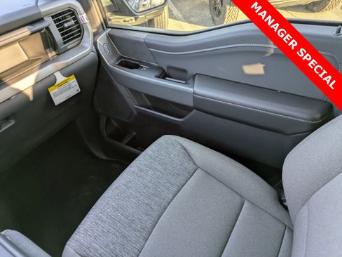 New 2025 Ford F150 XLT w/ Equipment Group 301A Standard image 17