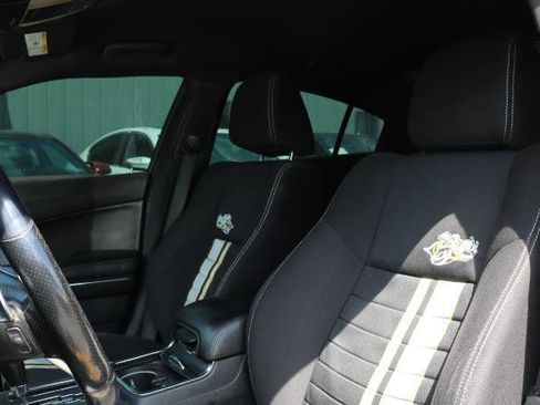 Used 2012 Dodge Charger SRT8 Super Bee w/ Driver Convenience Group II RWD image 8