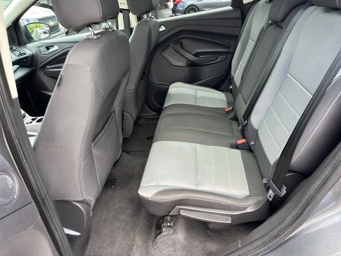 Used 2014 Ford Escape SE w/ Equipment Group 201A FWD image 16
