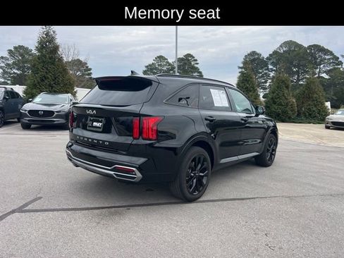 Used 2022 Kia Sorento SX image 8