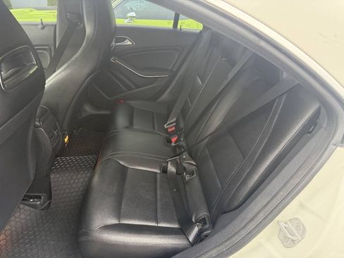 Used 2014 Mercedes-Benz CLA 250 4MATIC image 15