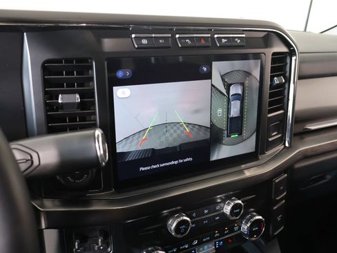 Used 2024 Ford F250 Lariat w/ Lariat Ultimate Package AWD/4WD image 6