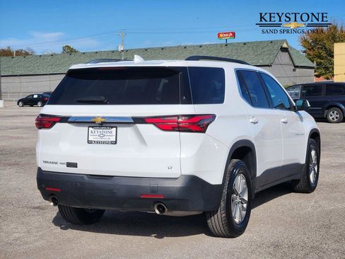 Used 2023 Chevrolet Traverse LT image 5