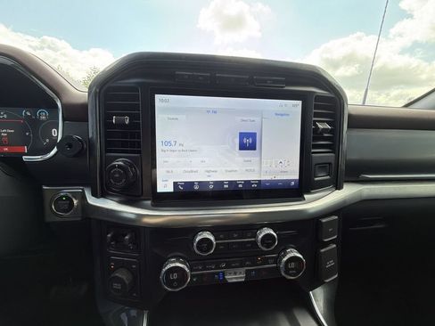 Used 2021 Ford F150 Lariat w/ Equipment Group 502A High AWD/4WD image 19