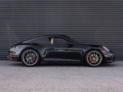 Certified 2021 Porsche 911 Carrera S RWD image 8