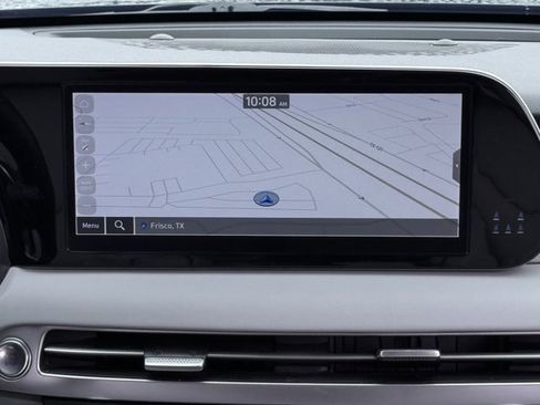 Used 2024 Hyundai Palisade SEL w/ Premium Package image 16