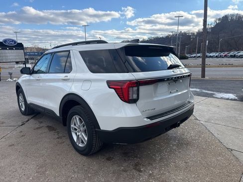 New 2026 Ford Explorer Active image 5