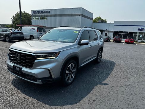 Used 2023 Honda Pilot Elite image 7