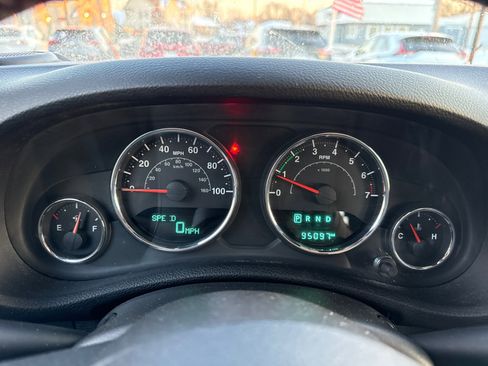 Used 2017 Jeep Wrangler Unlimited Sport w/ Connectivity Group image 16