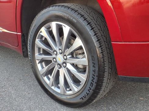 Certified 2022 Chevrolet Traverse Premier w/ LPO, Cargo Package AWD/4WD image 6
