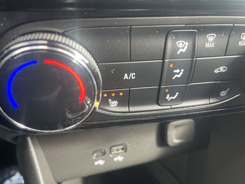 Used 2024 Buick Encore GX Sport Touring w/ Comfort Package image 19