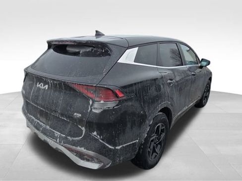 Used 2024 Kia Sportage LX image 5