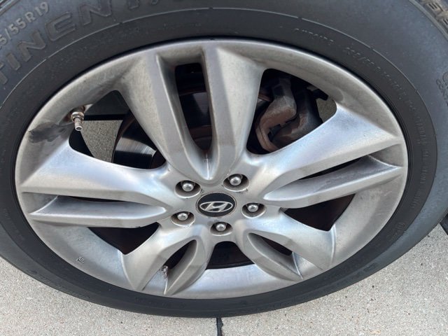 Used 2013 Hyundai Santa Fe Sport 2.0T w/ Technology Pkg FWD image 7