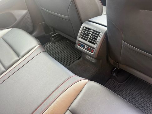 Used 2022 Volkswagen GTI Autobahn image 25