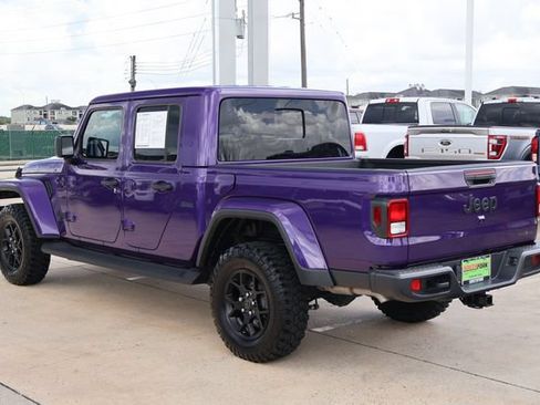 Used 2026 Jeep Gladiator Sport AWD/4WD image 4