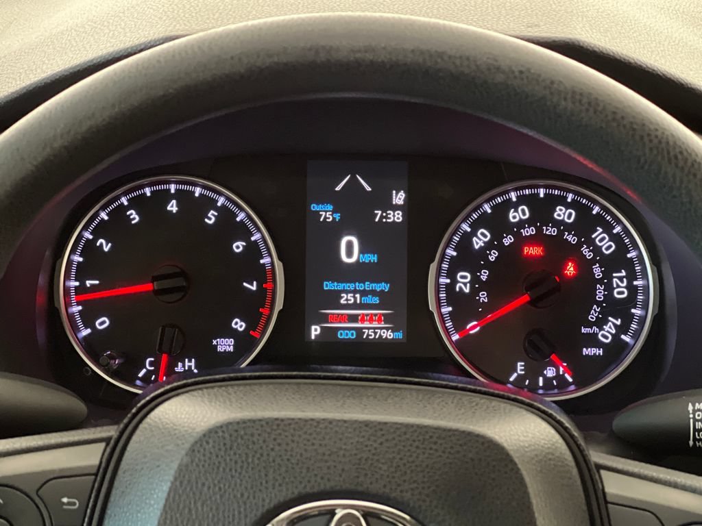 Used 2019 Toyota RAV4 LE w/ Carpet Mat Package FWD image 18