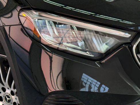 Used 2026 Mercedes-Benz GLC 300 image 10