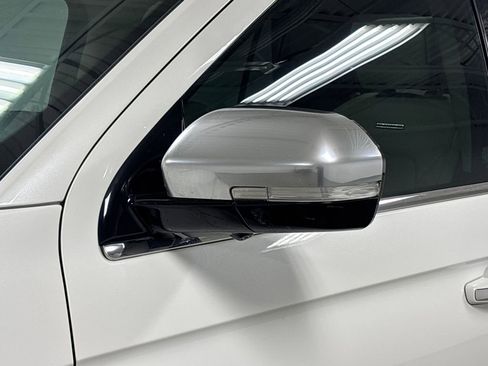 Used 2020 Ford Expedition Platinum image 12