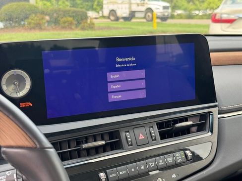 Used 2024 Lexus ES 300h Ultra Luxury w/ Accessory Package (Z1) FWD image 23
