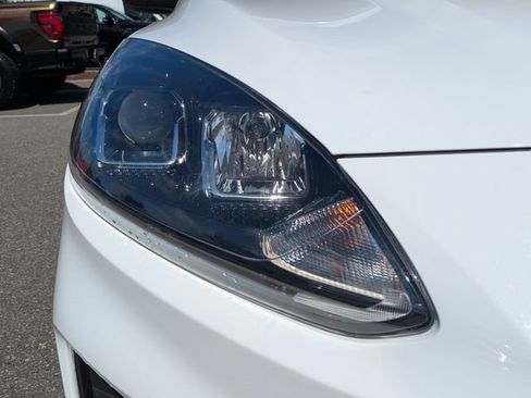 Used 2022 Ford Escape SE w/ SE Sport Appearance Package FWD image 9