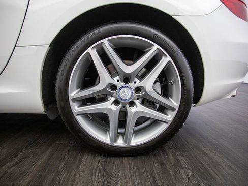 Used 2014 Mercedes-Benz SLK 250 2dr Roadster SLK 250 w/ Premium Package image 38