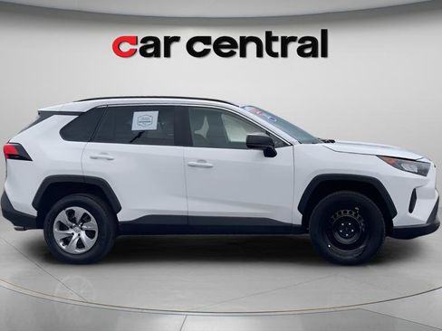 Used 2021 Toyota RAV4 LE AWD/4WD image 6