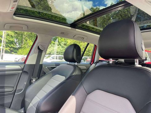 Used 2017 Volkswagen Golf Alltrack AWD/4WD image 21