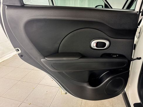 Used 2019 Kia Soul image 15