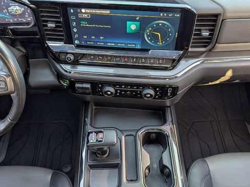 Used 2022 Chevrolet Silverado 1500 ZR2 image 7