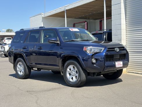 Certified 2024 Toyota 4Runner SR5 AWD/4WD image 2