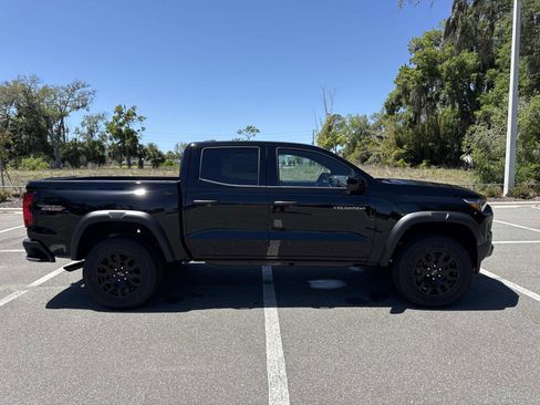 New 2026 Chevrolet Colorado Trail Boss AWD/4WD image 2