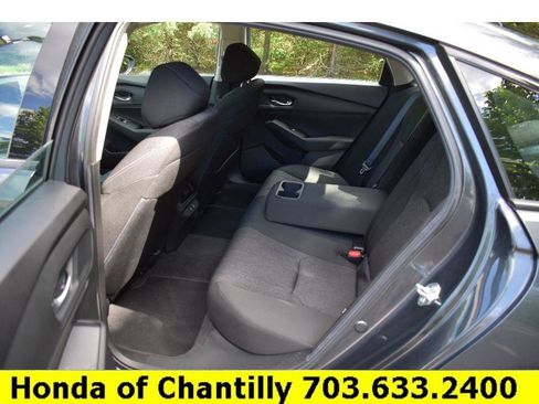 Certified 2025 Honda Accord SE image 30