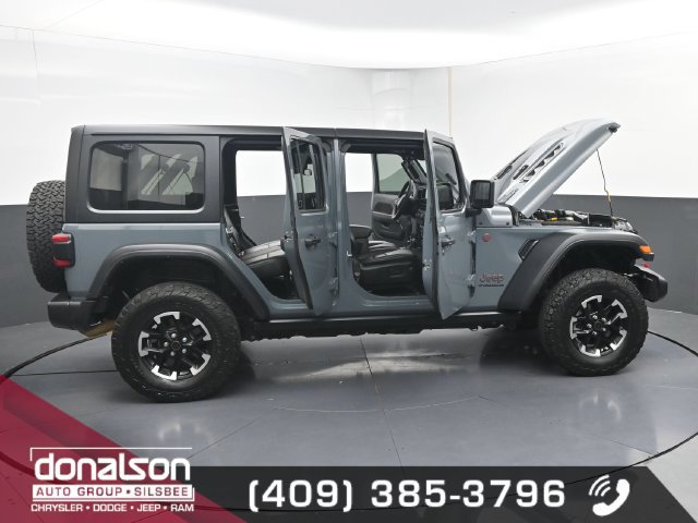 Used 2024 Jeep Wrangler Unlimited Rubicon w/ Safety Group AWD/4WD image 22