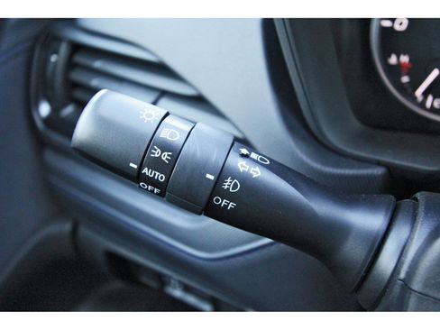 Certified 2025 Subaru Forester Premium AWD/4WD image 17
