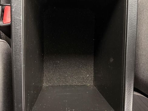 Used 2014 Toyota RAV4 XLE FWD image 25