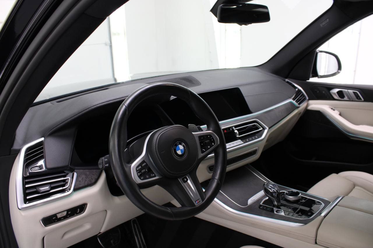 Used 2022 BMW X5 xDrive40i w/ M Sport Package AWD/4WD image 31