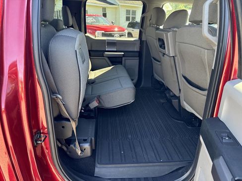 Used 2018 Ford F150 XLT w/ Equipment Group 302A Luxury AWD/4WD image 16