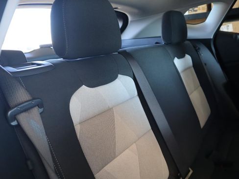 Used 2024 Chevrolet Trax LS w/ LS Convenience Package image 37