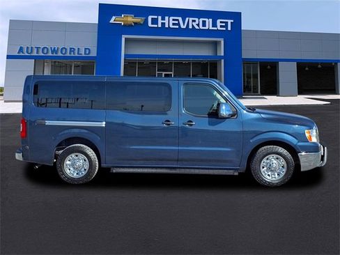 Used 2021 Nissan NV 3500 SV image 8