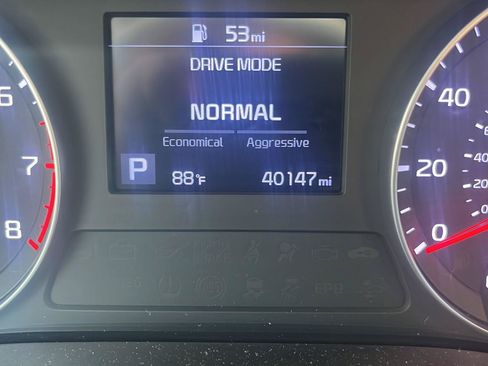 Used 2020 Kia Forte LXS FWD image 10