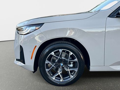New 2026 BMW X3 xDrive30 w/ Premium Package image 10