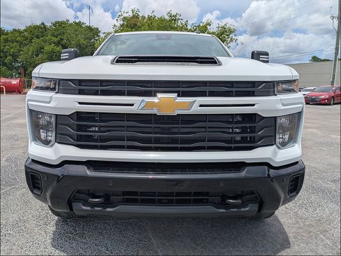 New 2026 Chevrolet Silverado 2500 Custom w/ Custom Value Package AWD/4WD image 9