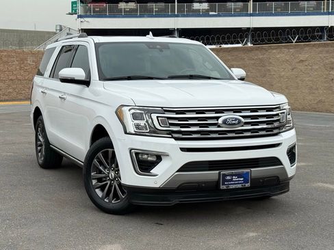 Used 2021 Ford Expedition Limited image 3
