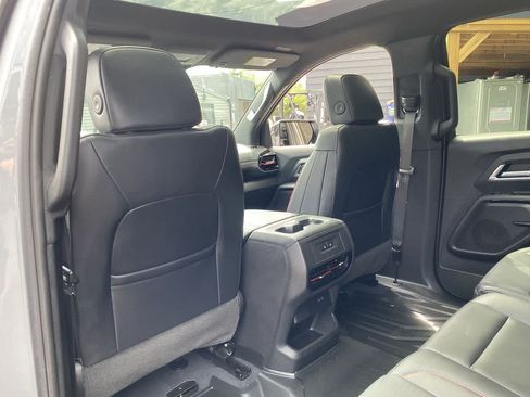 Used 2025 Chevrolet Silverado EV RST AWD/4WD image 15