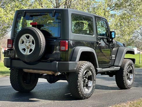 Used 2012 Jeep Wrangler Sport AWD/4WD image 4