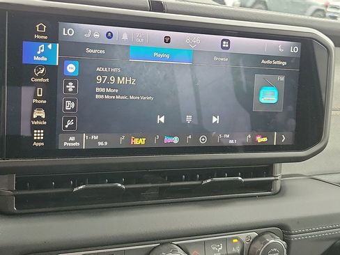 Used 2026 Jeep Wrangler Sahara image 15