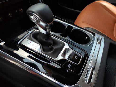 Used 2024 Kia Carnival SX Prestige FWD image 34