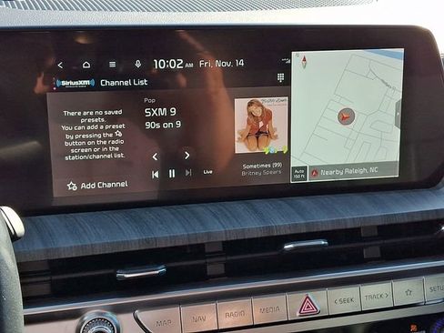 Used 2024 Kia Telluride EX w/ EX Captain's Chair Package image 22