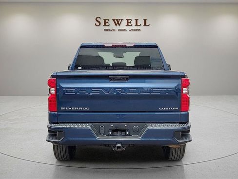Used 2023 Chevrolet Silverado 1500 Custom RWD image 4